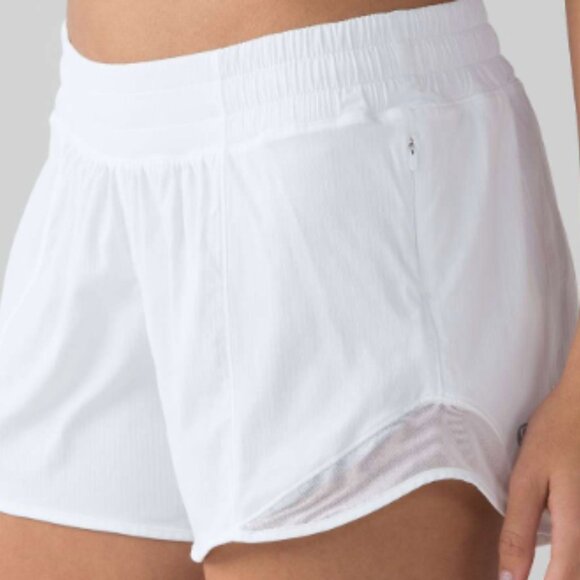 (6252) LULULEMON Hotty Hot Short II (Long 4") White/Barely Beige in Sz 6 *Loved - Picture 2 of 8